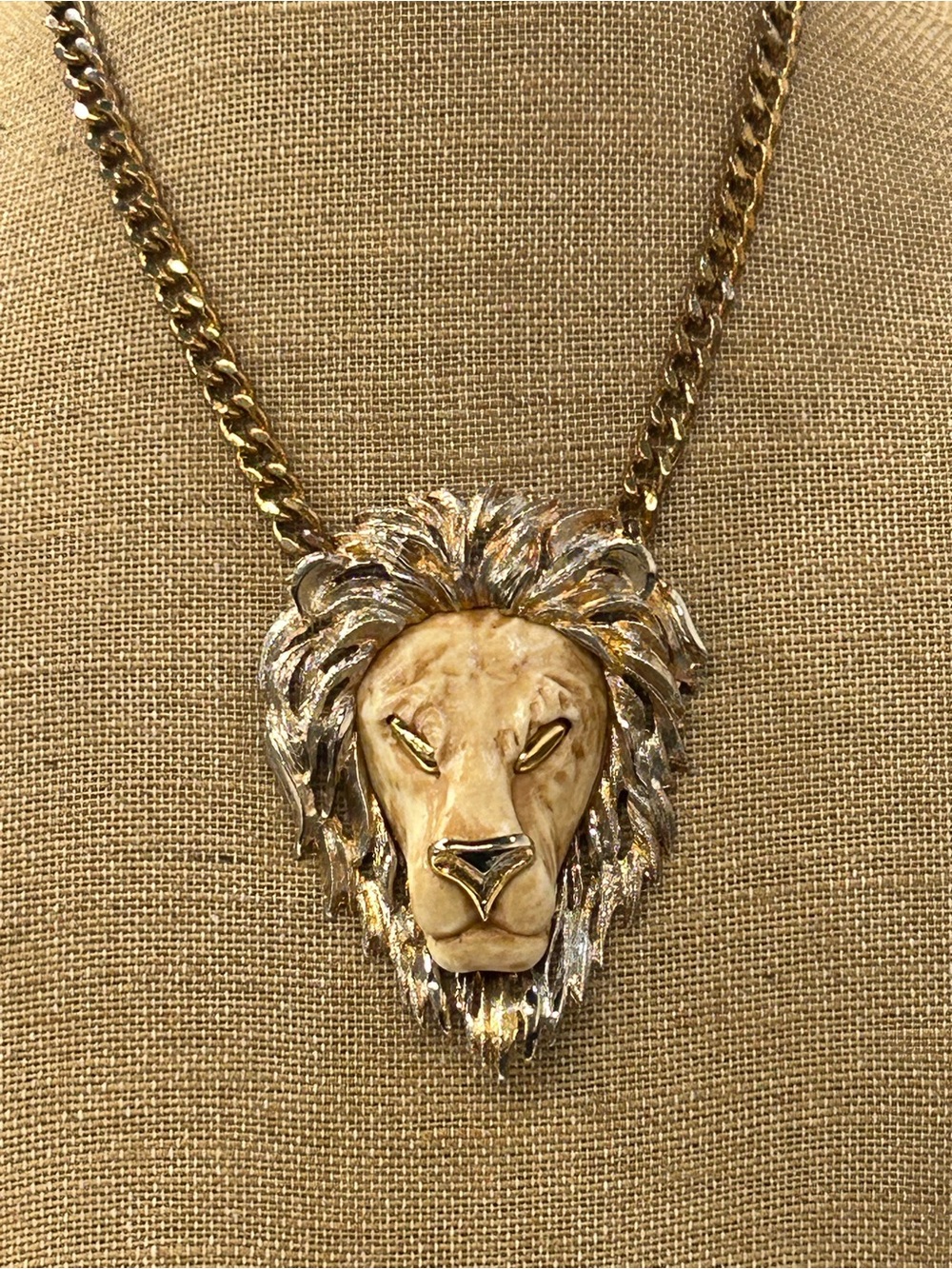 Luca Razza Gold-Tone Lion Head Pendant Statement Necklace vintage